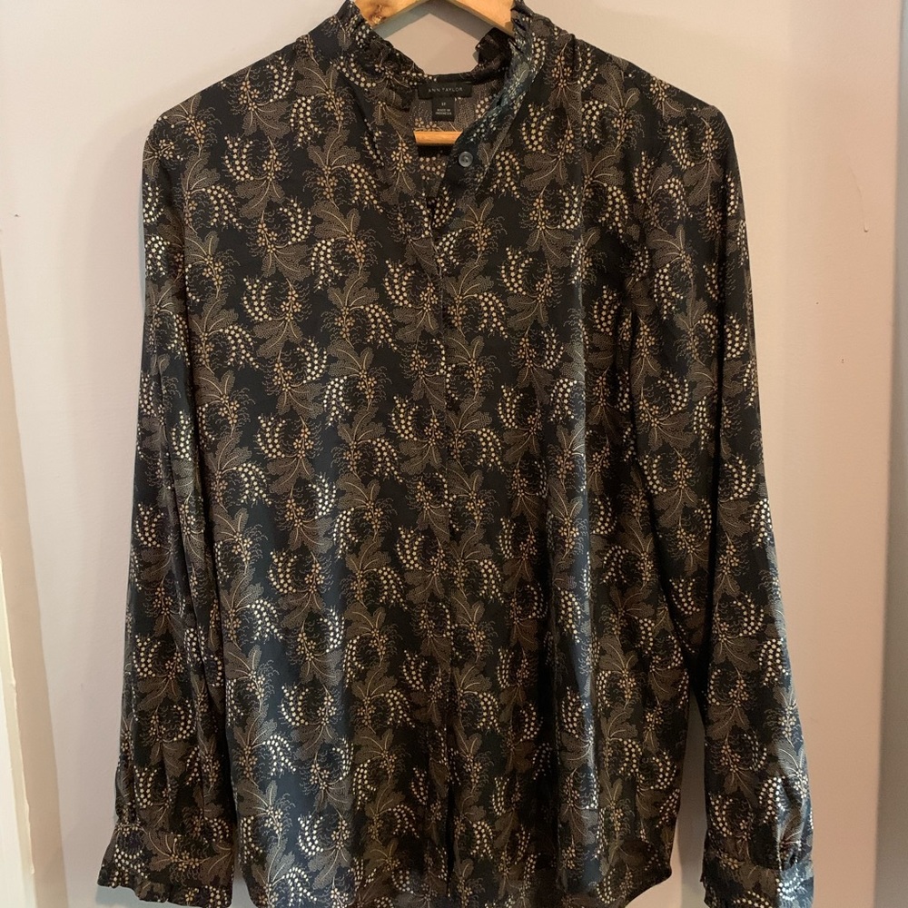 Black and brown floral ruffle neck Ann Taylor blouse